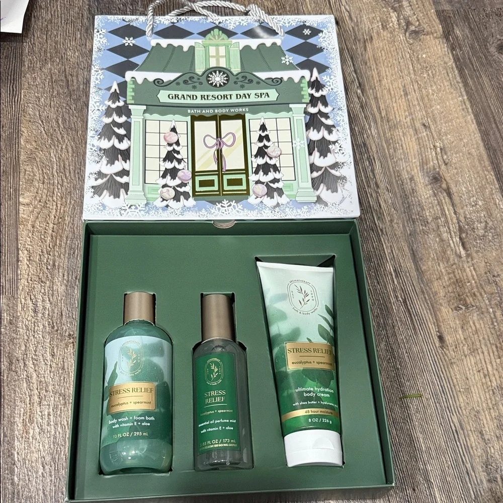 Bath & Body Works Stress Relief Set for men - Green